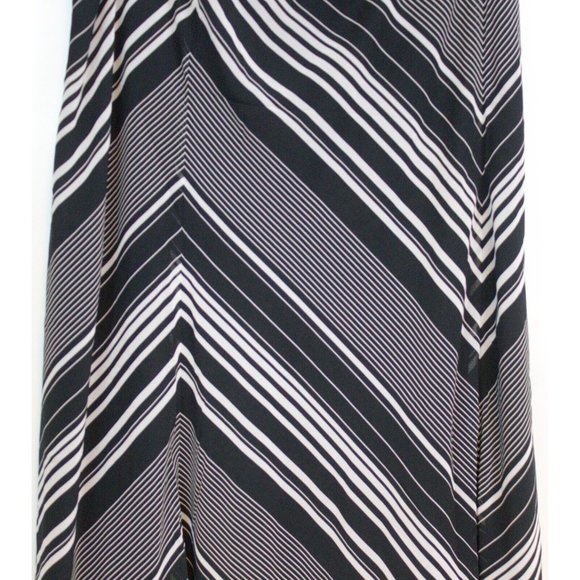 NWT Villager Liz Claiborne Black & White Striped Chevron Maxi Long Skirt Size 18 - Picture 4 of 15